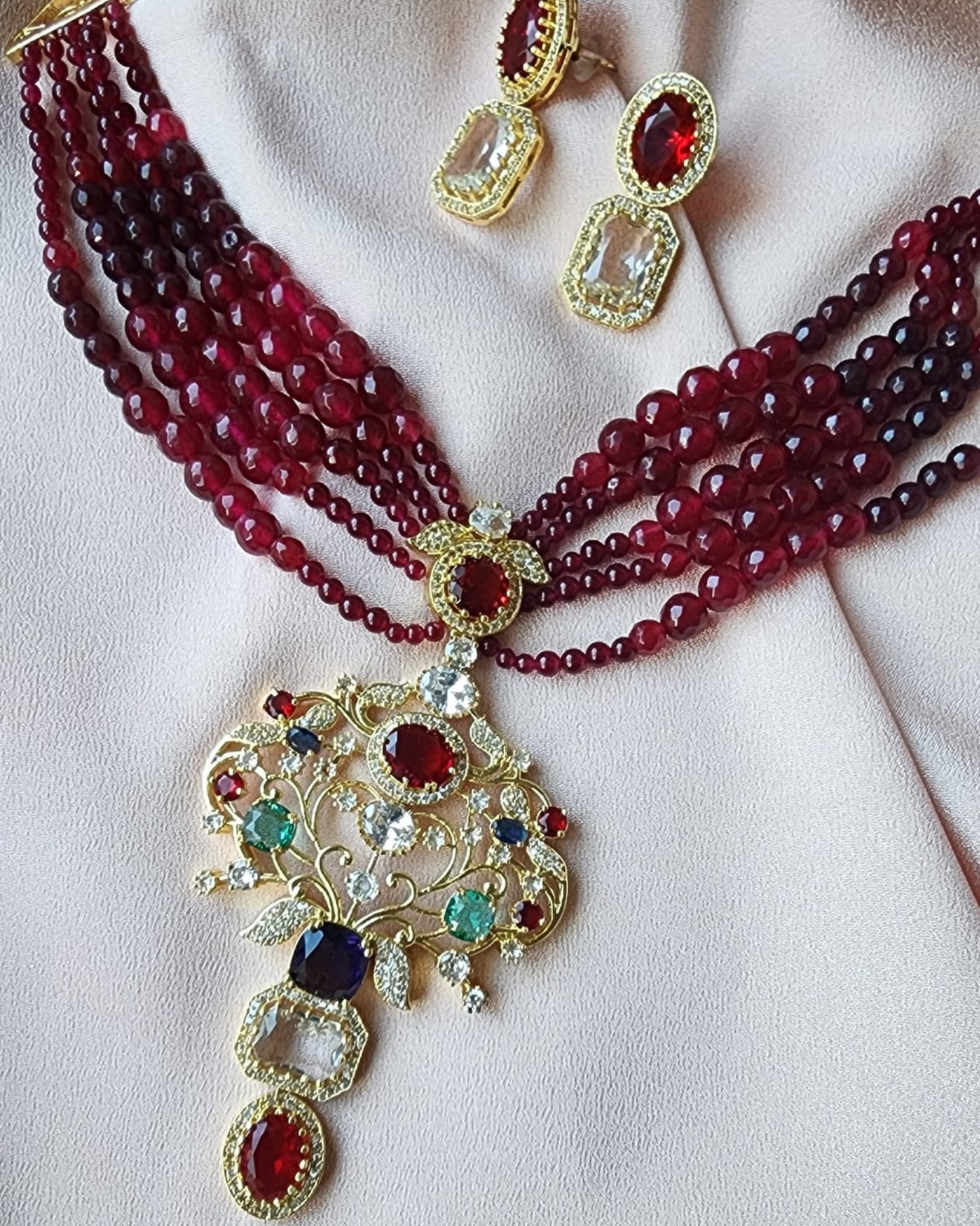 Sabhyasachi Inspired Hydro Nacklace Set