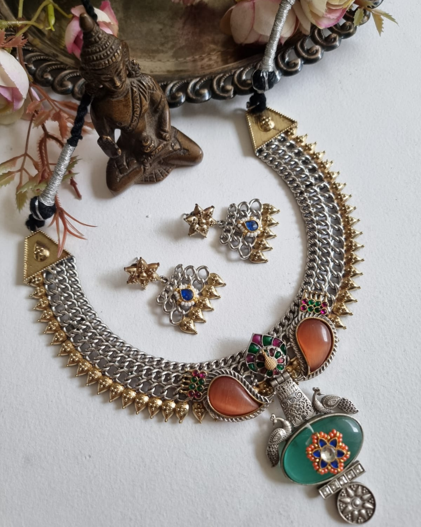 Dual tone silver necklace set