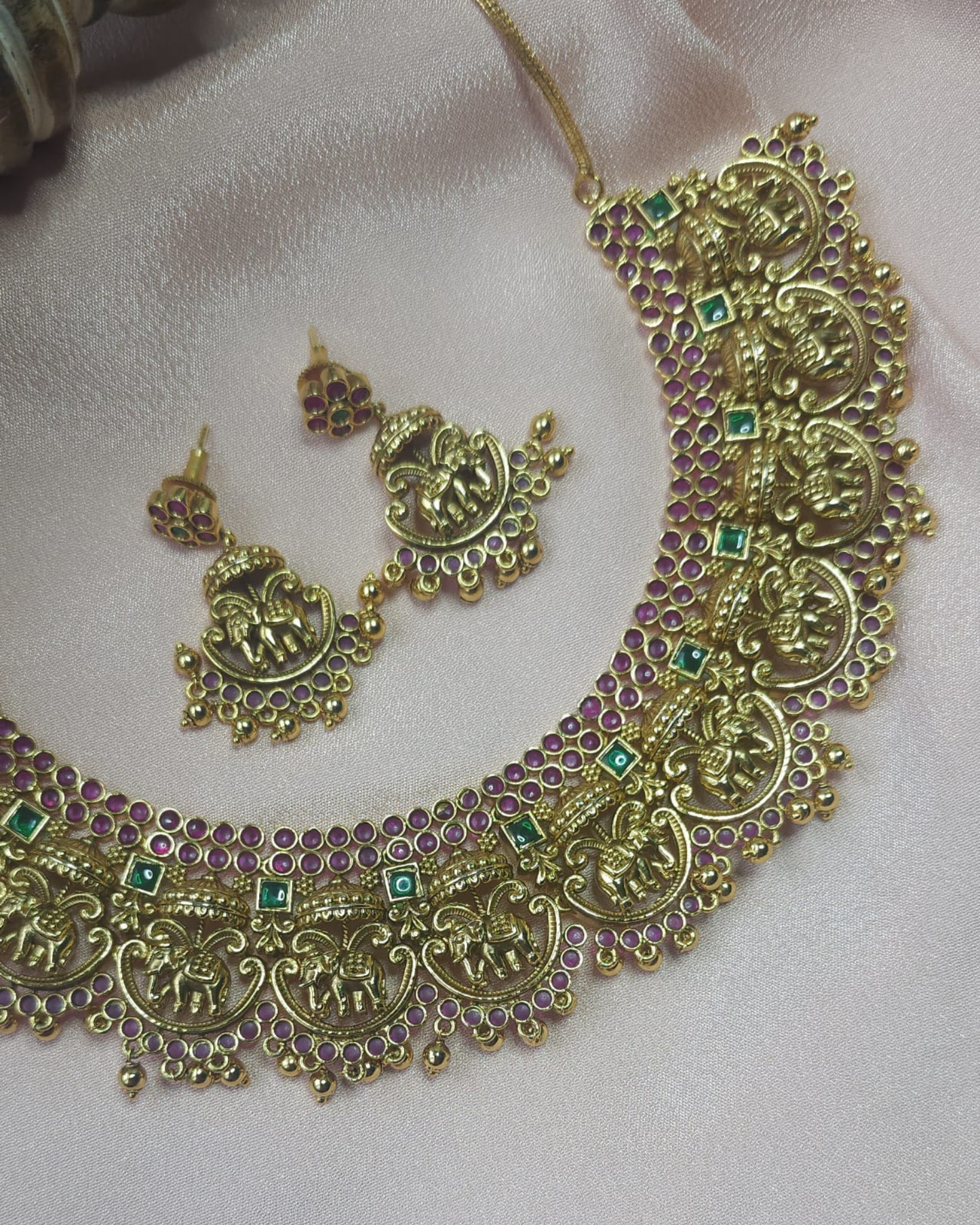 Temple Necklace Set