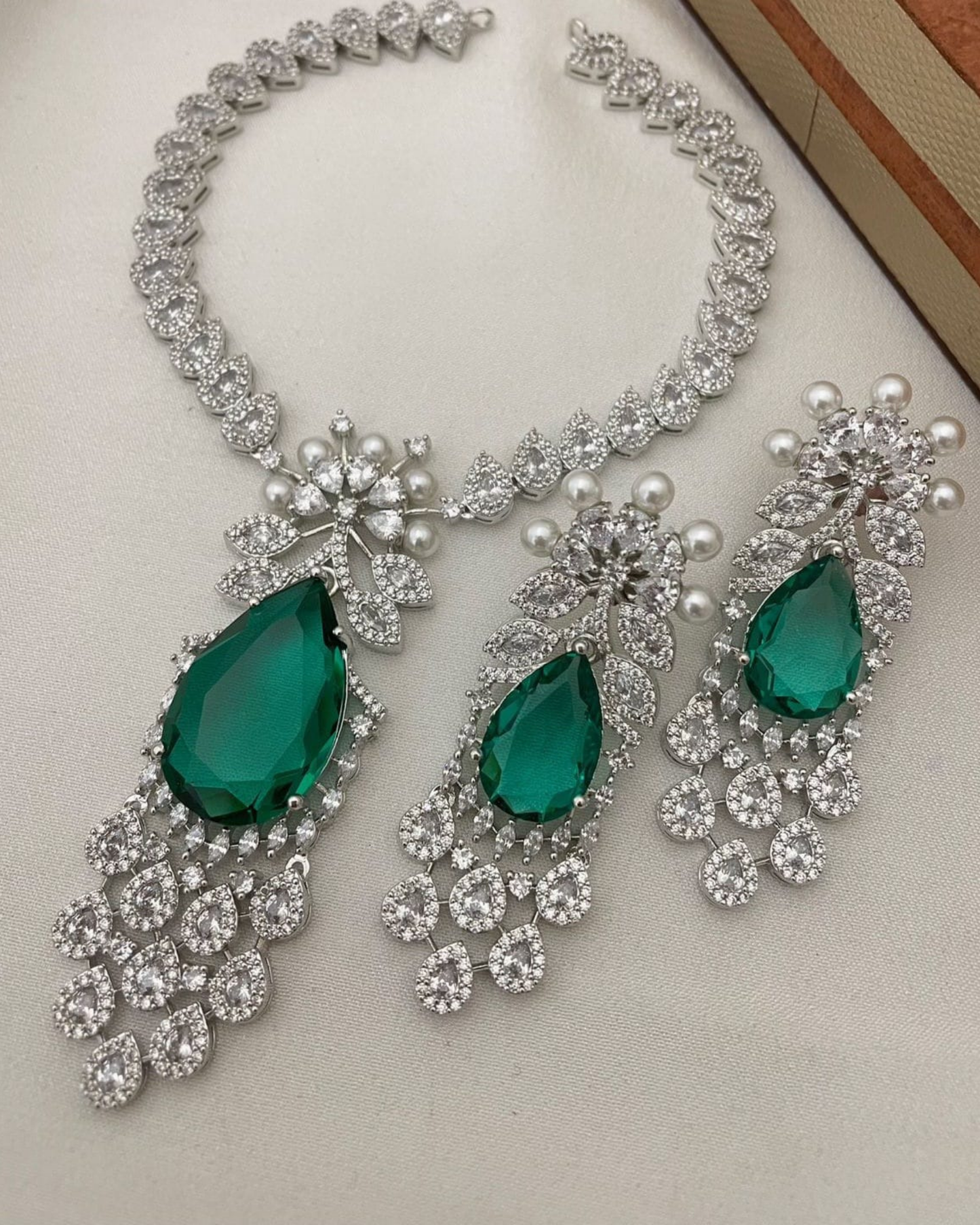 Cubic zirconia with Hydro stone Necklace set