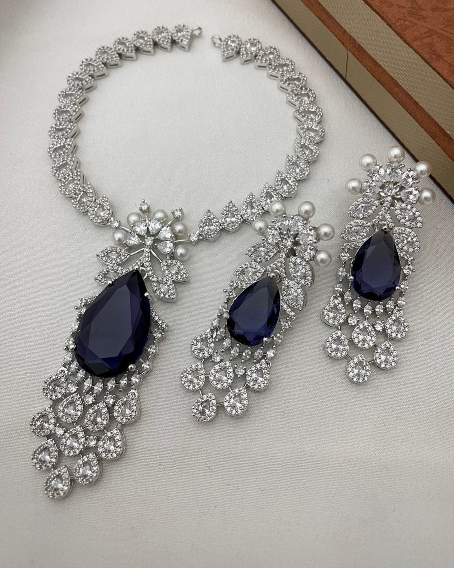 Necklace set for women and girls stone zirconia necklace set