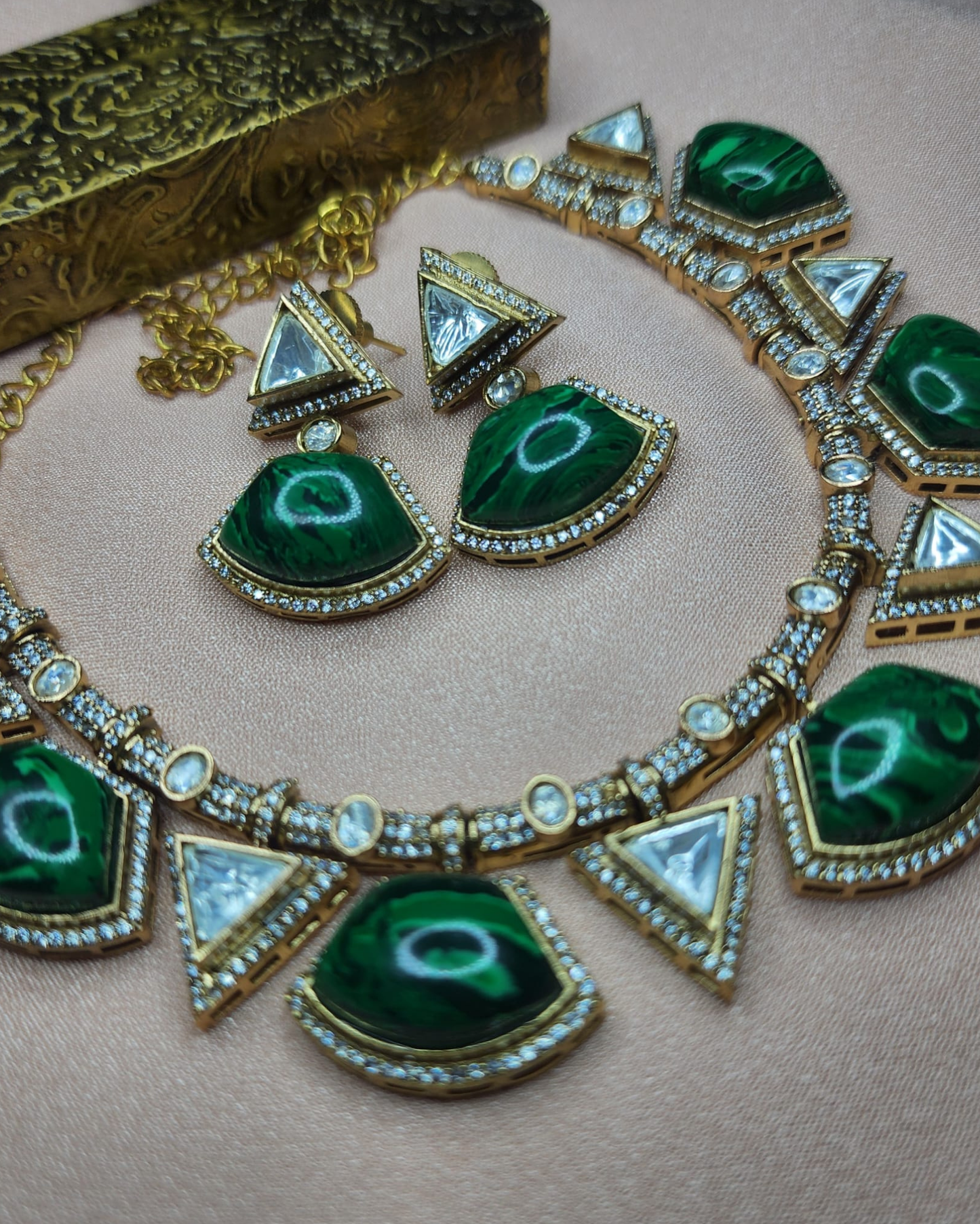 pota Stone Necklace with matching Earrings